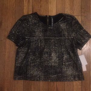 {NWT} Design Lab Metallic Top